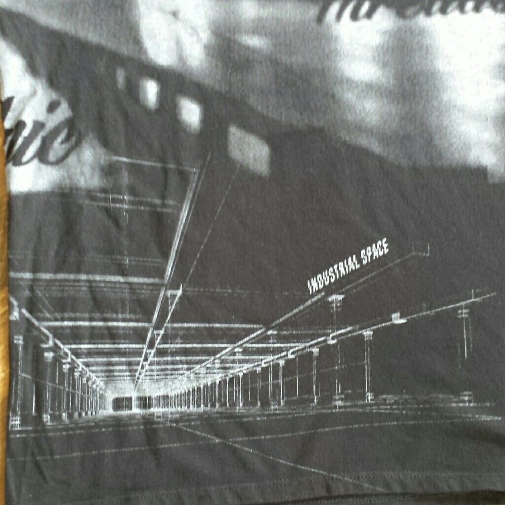 Epic threads tee - Picture 2 of 4